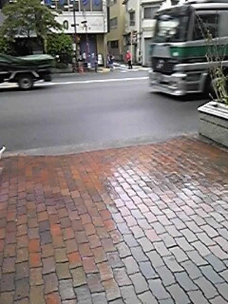 v20250611023000/fresh/building/J00100378533_2
