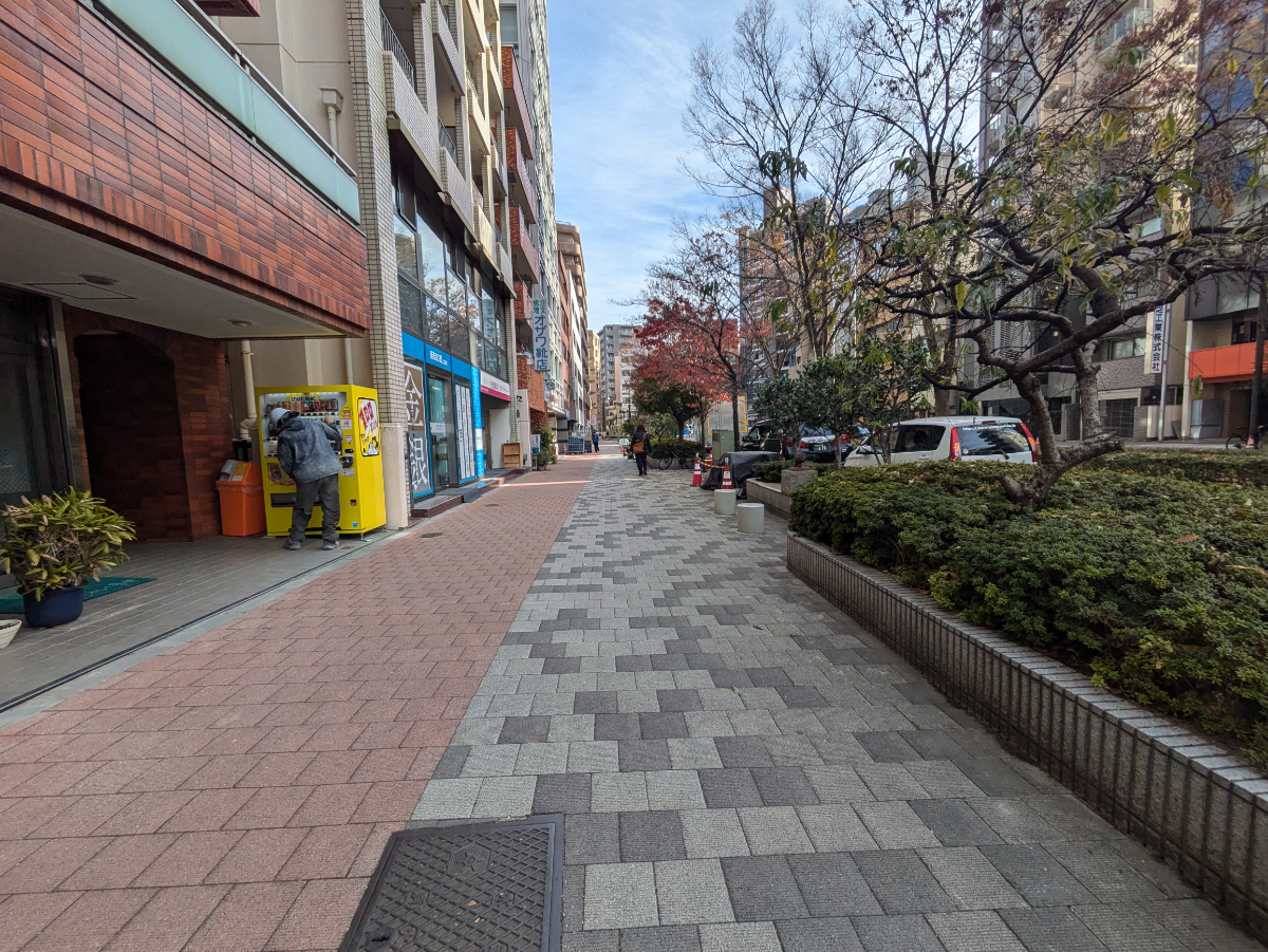v20250611023000/fresh/building/J00100386494_2