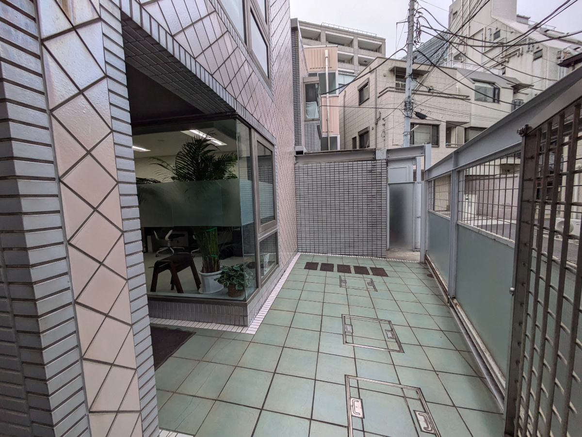 v20250611023000/fresh/building/J00100388489_9