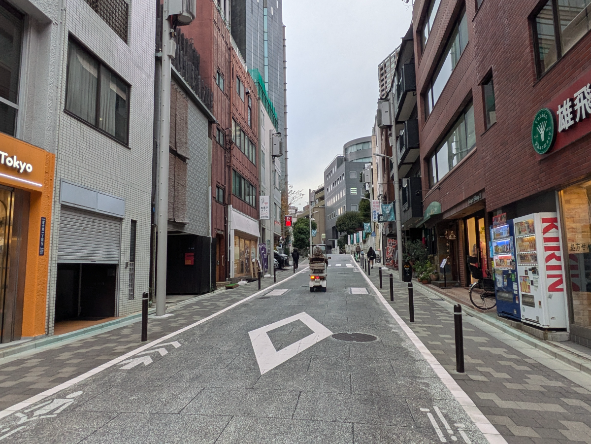 v20250611023000/fresh/building/J00100418894_2