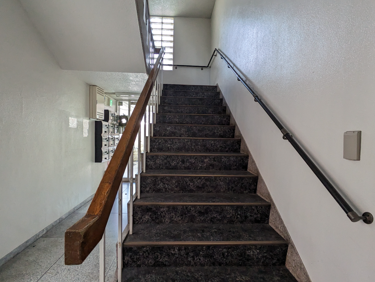 v20250611150815/fresh/building/J00100374737_5