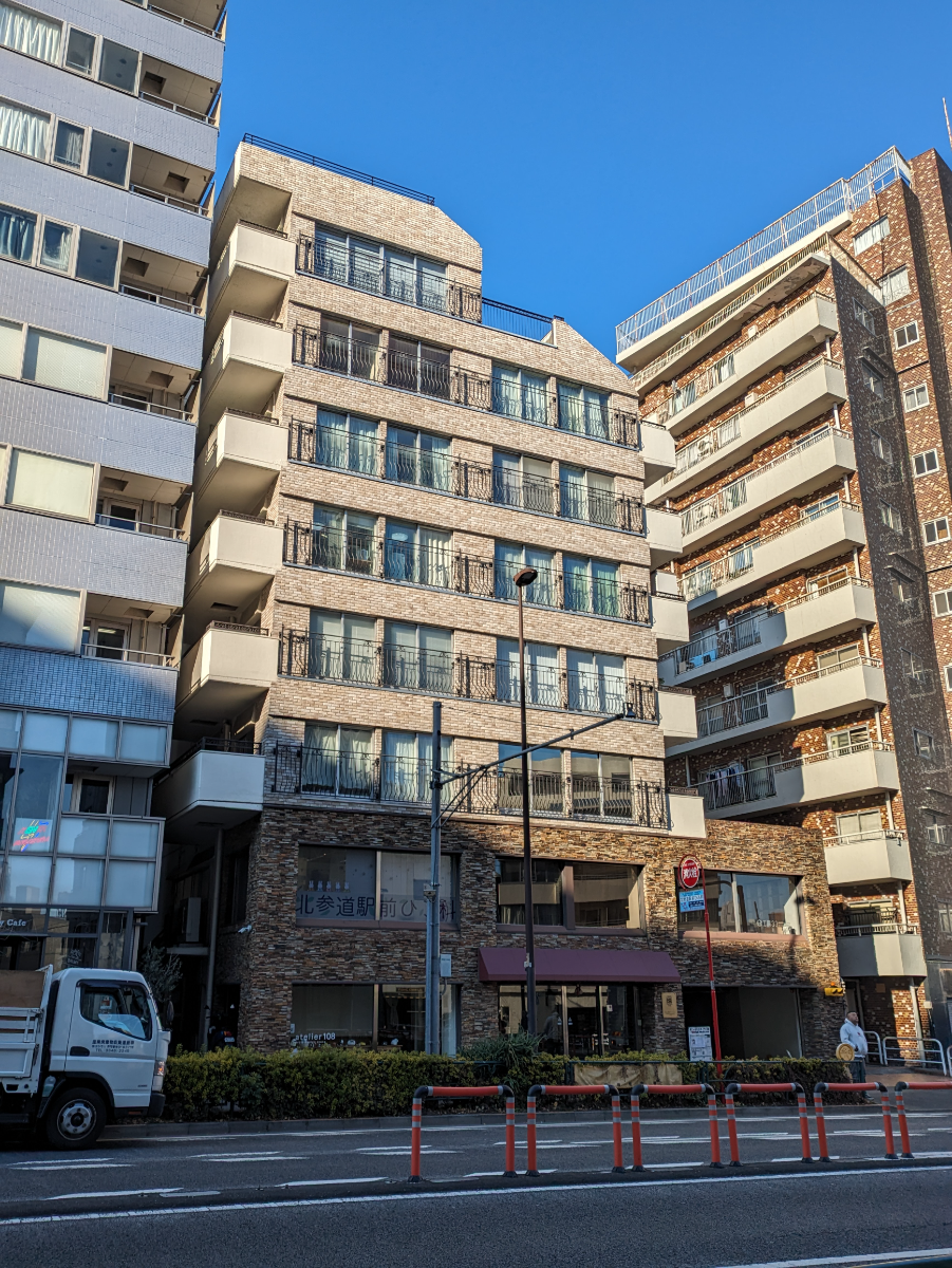 v20250611150815/fresh/building/J00100376255_6