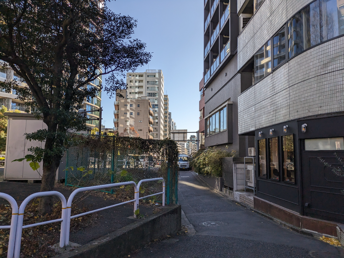 v20250611150815/fresh/building/J00100405744_15