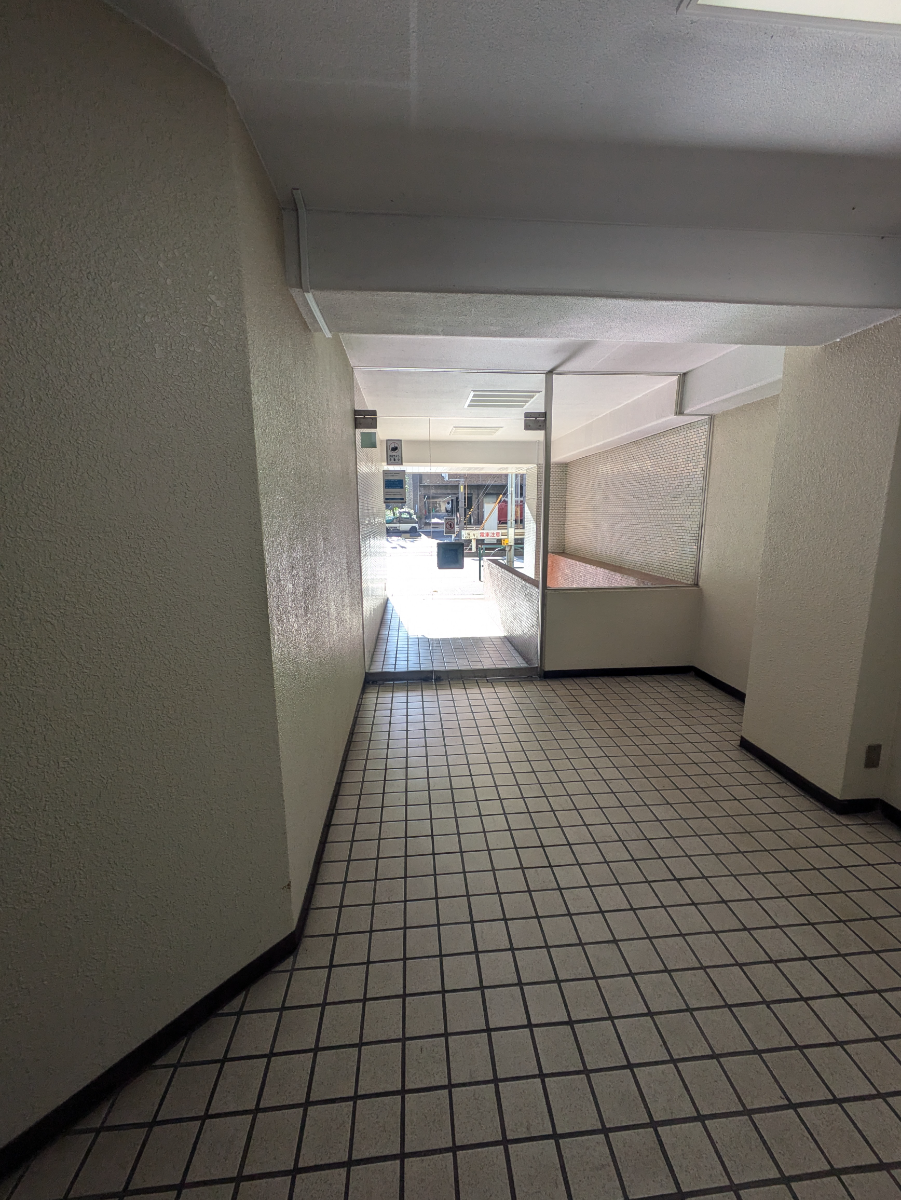 v20250611150815/fresh/building/J00100441453_12