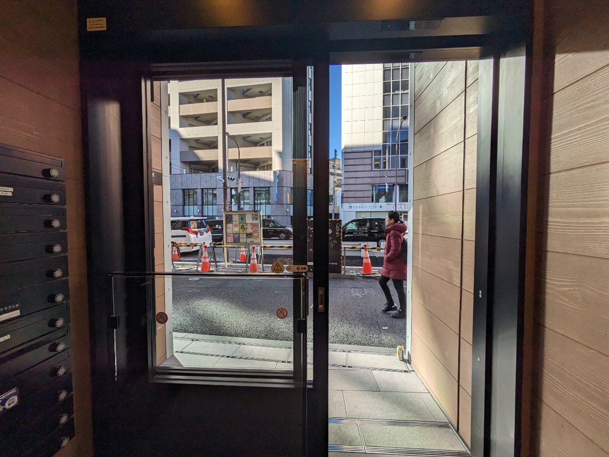v20250611150815/fresh/building/J00100476106_12
