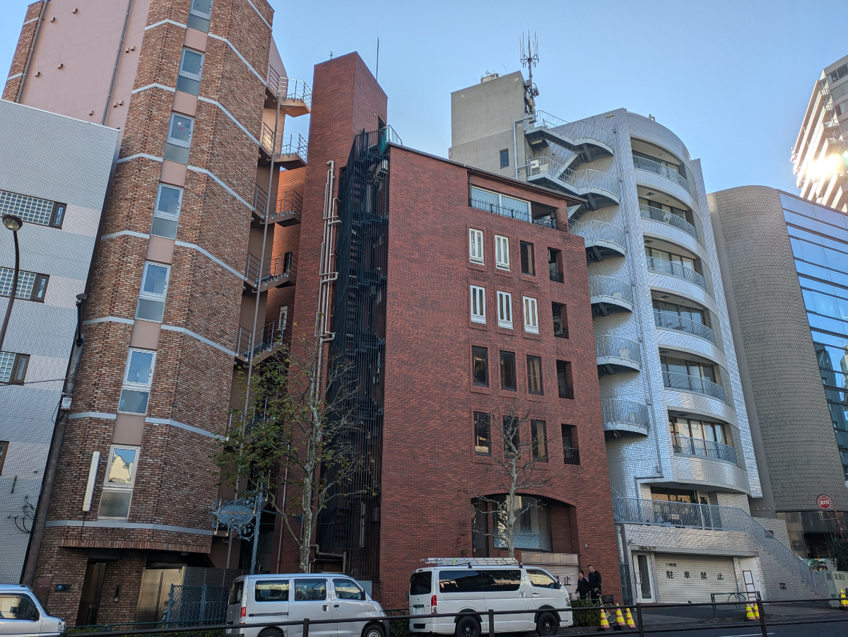 v20250611150815/fresh/building/J00100493400_5