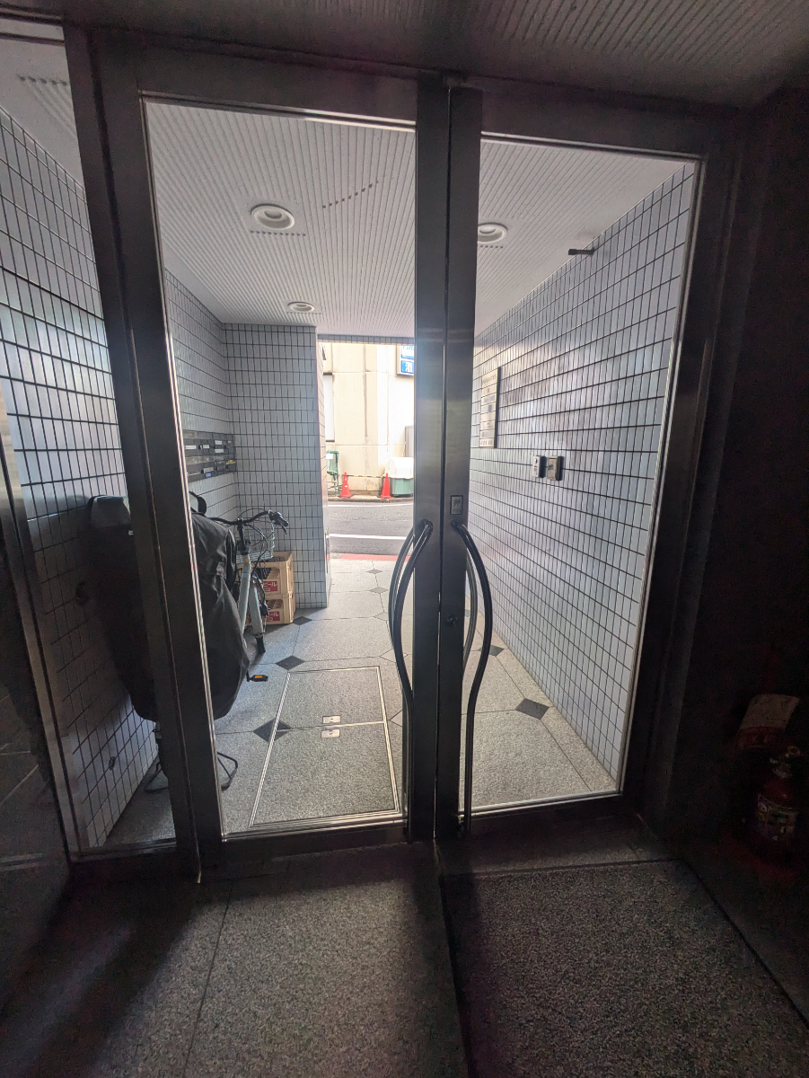 v20250612150701/fresh/building/J00100386410_12