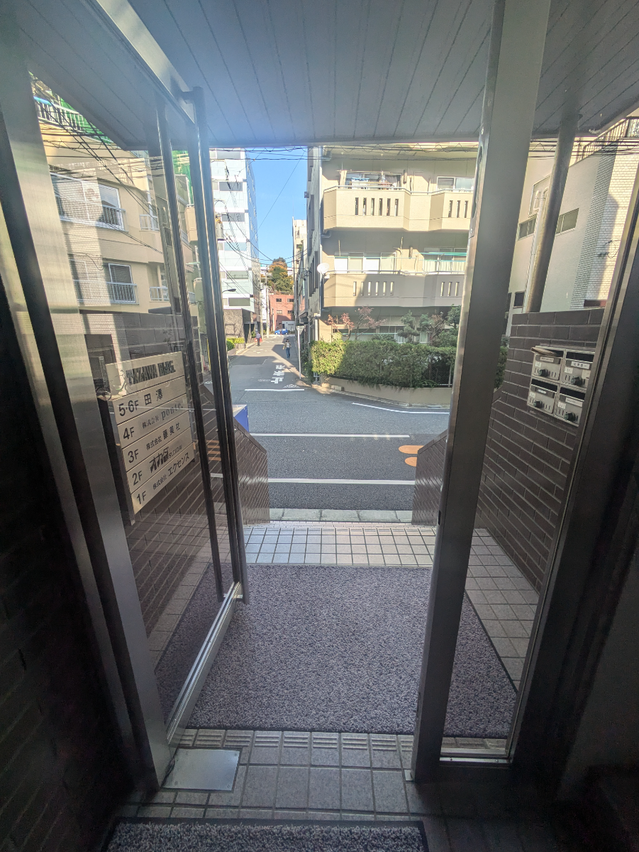v20250612150701/fresh/building/J00100386425_13