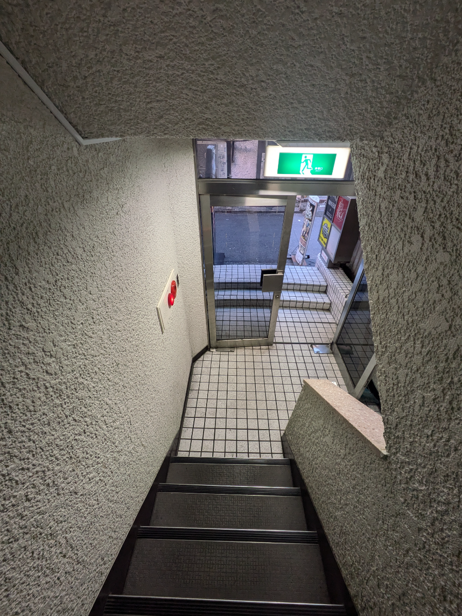 v20250612150701/fresh/building/J00100405898_9