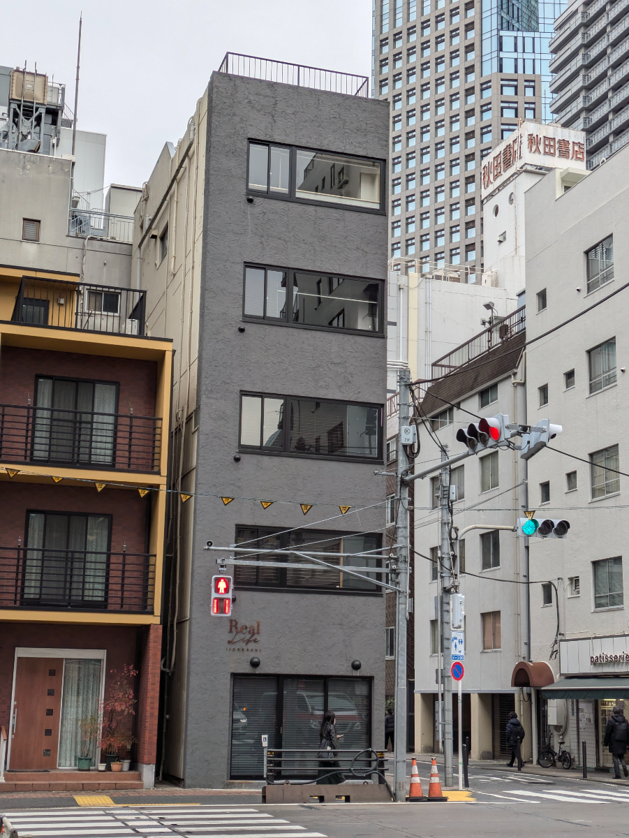 v20250613150713/fresh/building/J00100420562_6