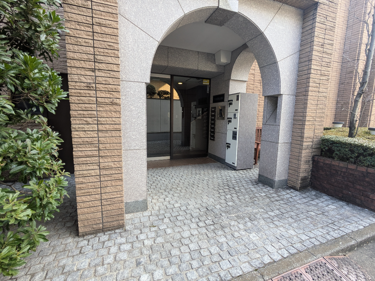v20250614150551/fresh/building/J00100388008_8
