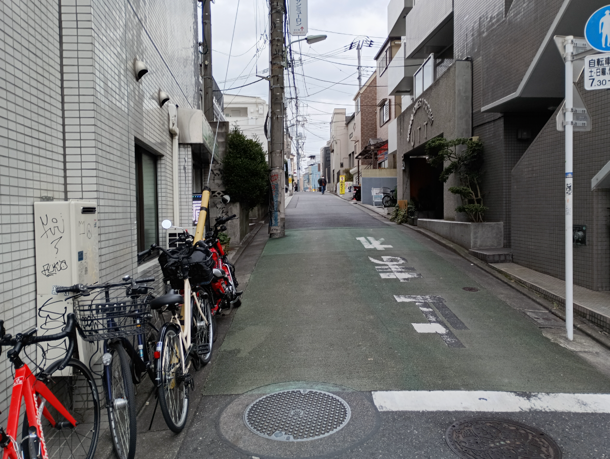 v20250625150905/fresh/building/J00100364772_5