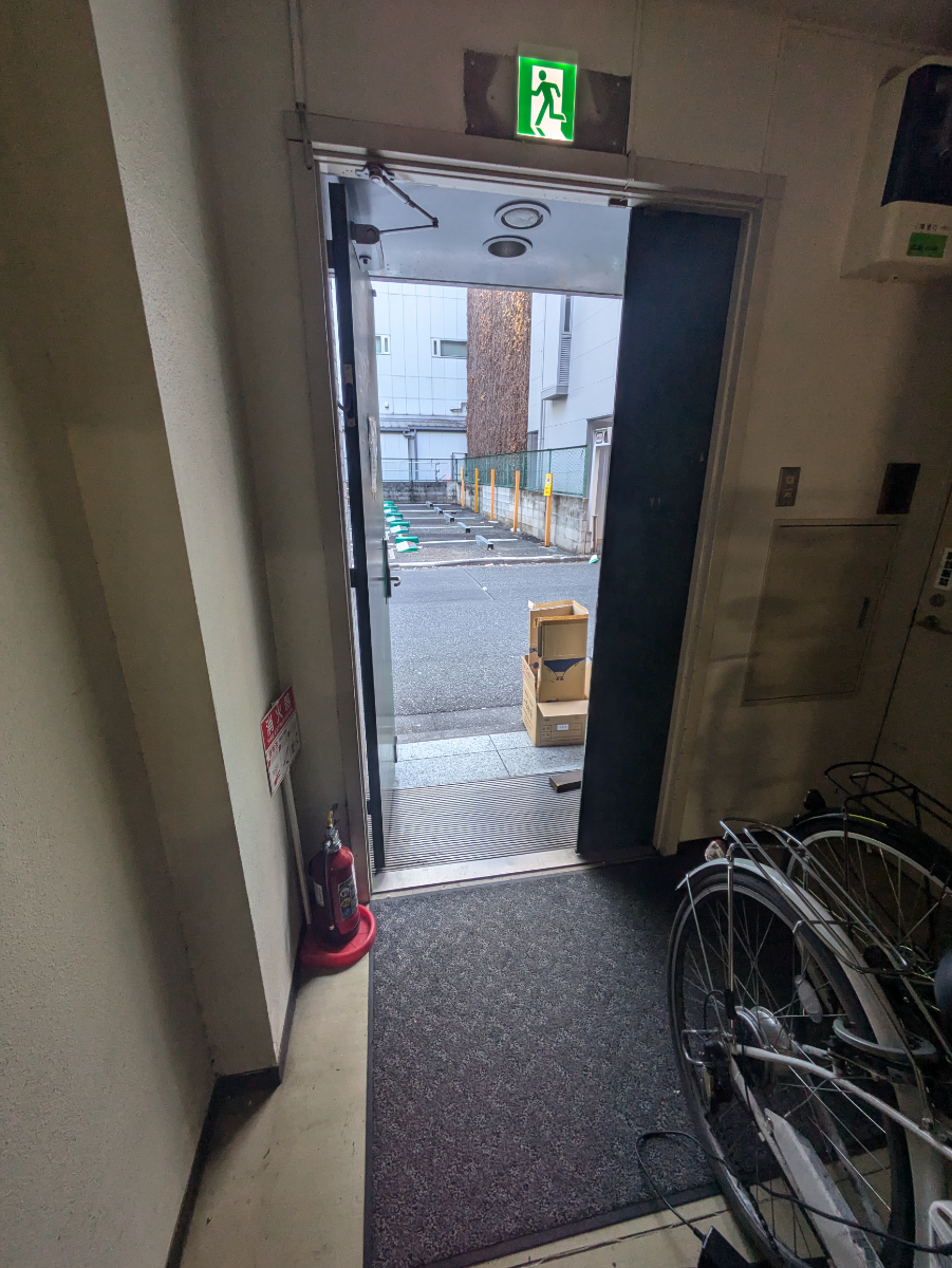 v20250625150905/fresh/building/J00100367644_8