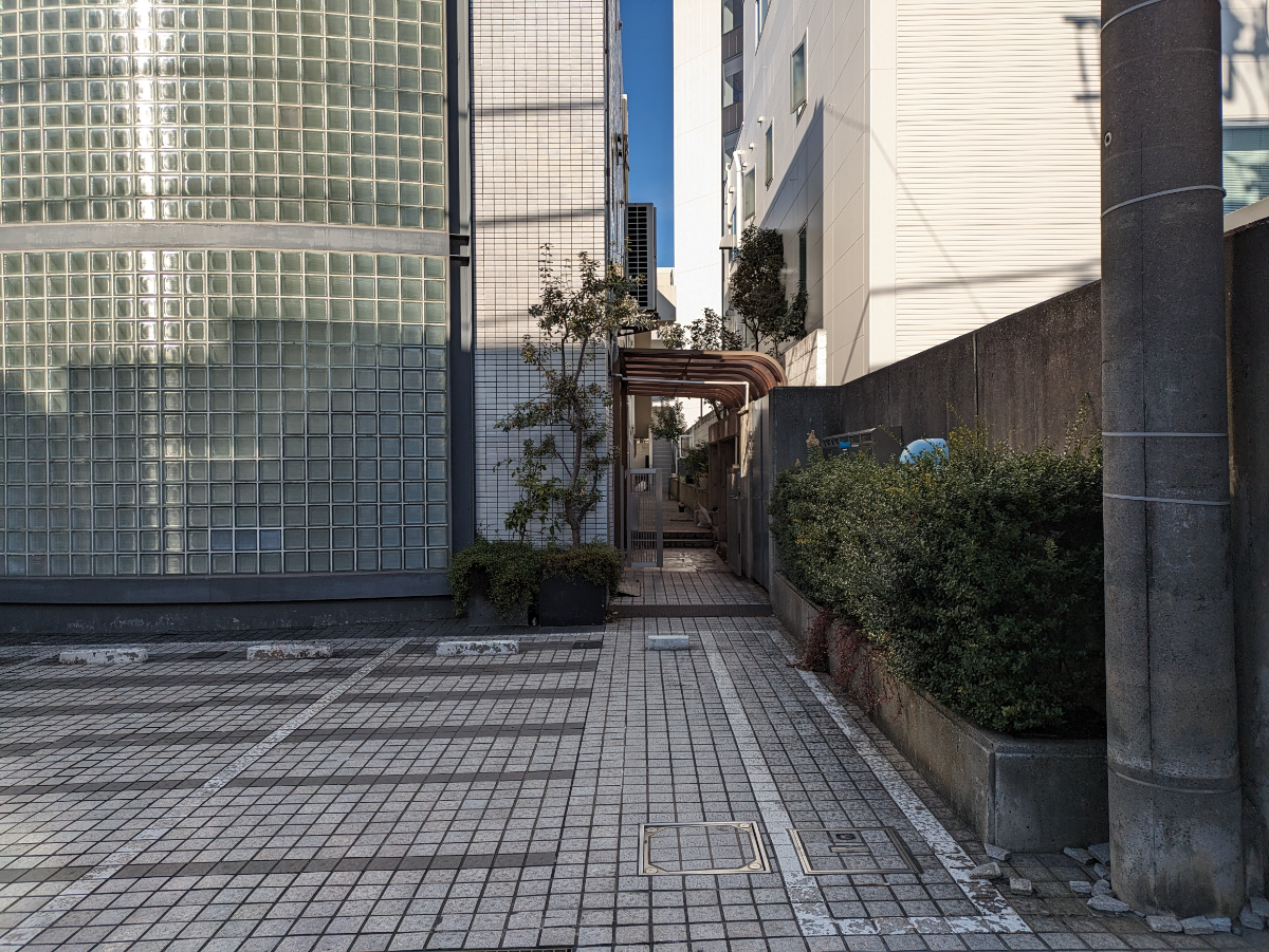 v20250625150905/fresh/building/J00100374936_12