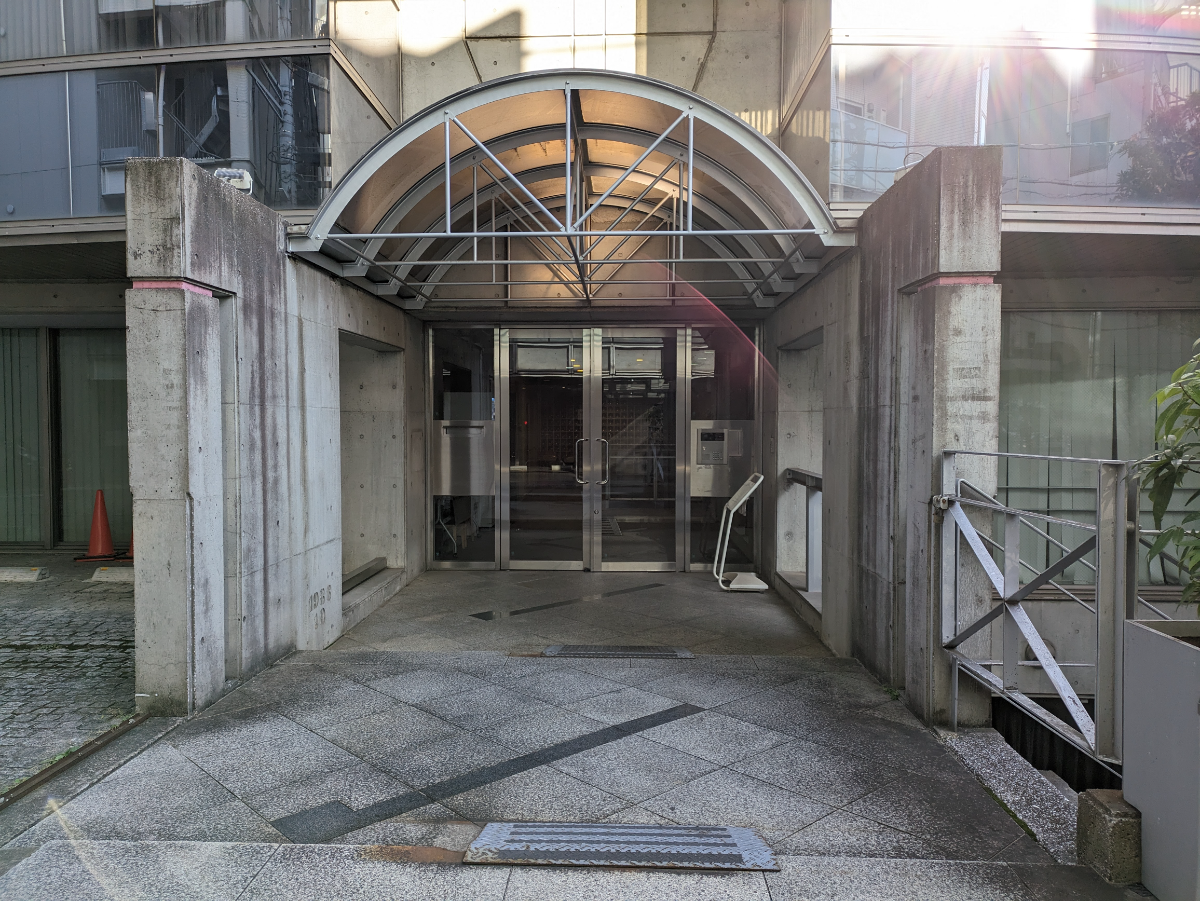 v20250625150905/fresh/building/J00100376264_3