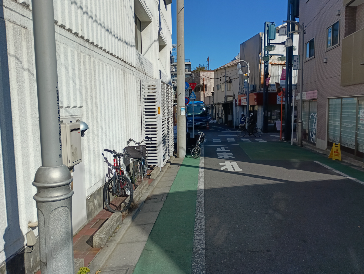 v20250625150905/fresh/building/J00100421556_9