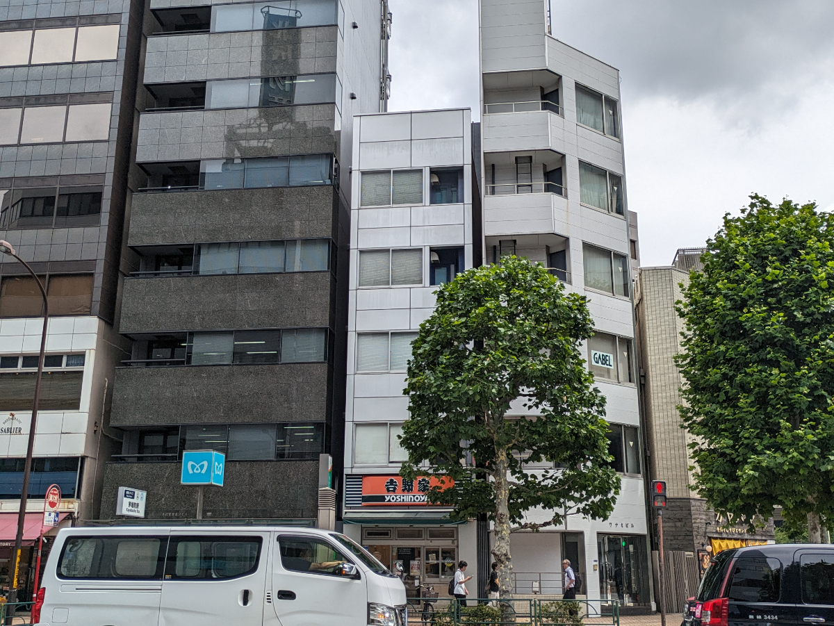 v20250630150704/fresh/building/J00100418208_12