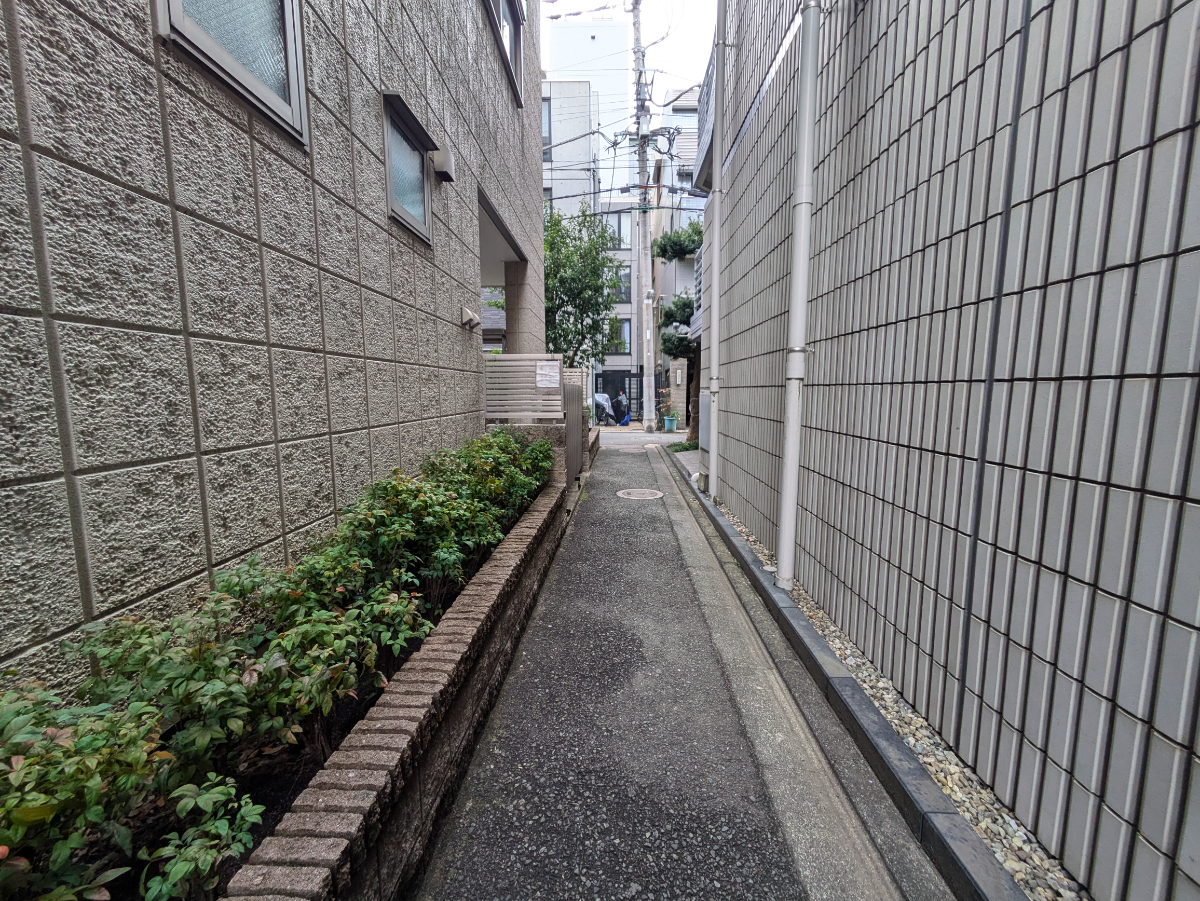 v20250705150602/fresh/building/J00100388090_15