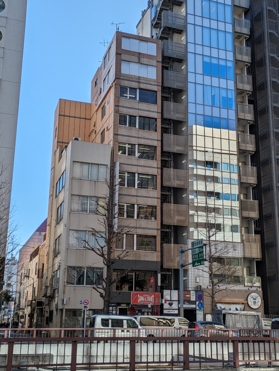 v20250709150702/fresh/building/J00100385185_5