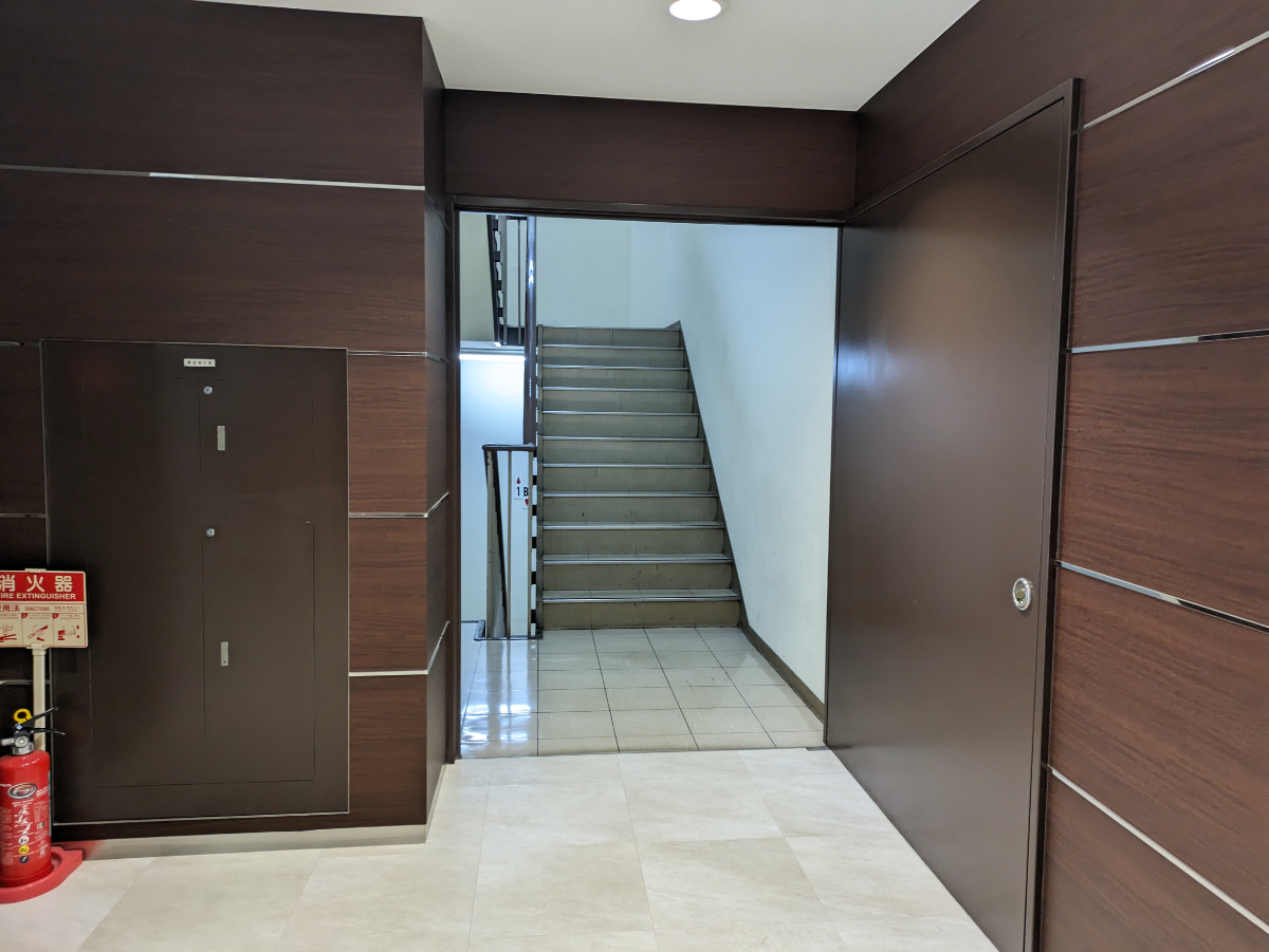 v20250710150654/fresh/building/J00100373625_12