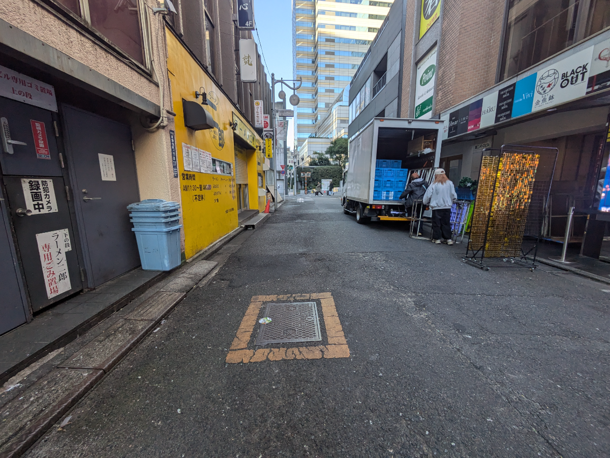 v20250714150703/fresh/building/J00100356951_13