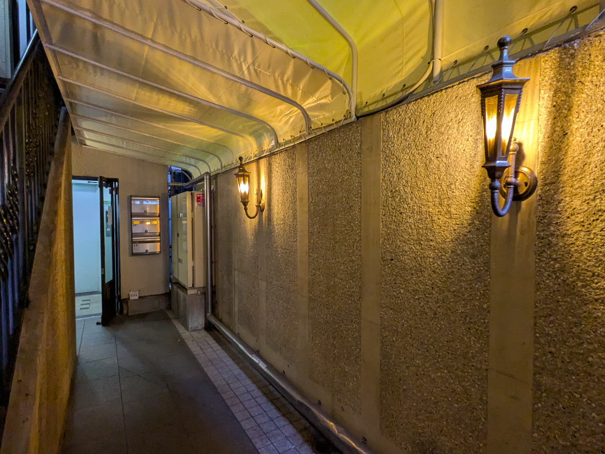v20250714150703/fresh/building/J00100377030_7