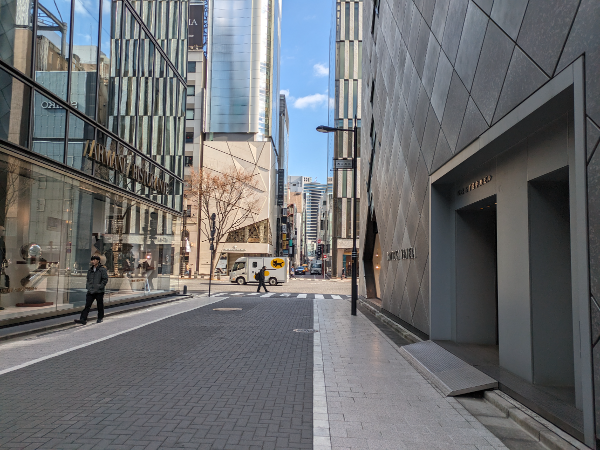 v20250714150703/fresh/building/J00100384995_15