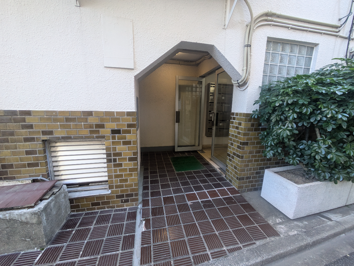 v20250714150703/fresh/building/J00100468460_3