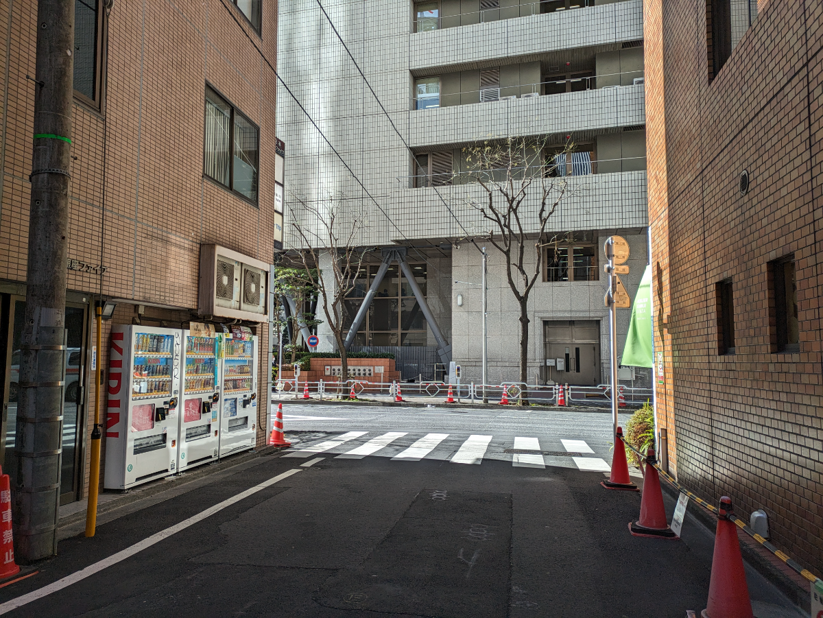 v20250715150905/fresh/building/J00100375498_12