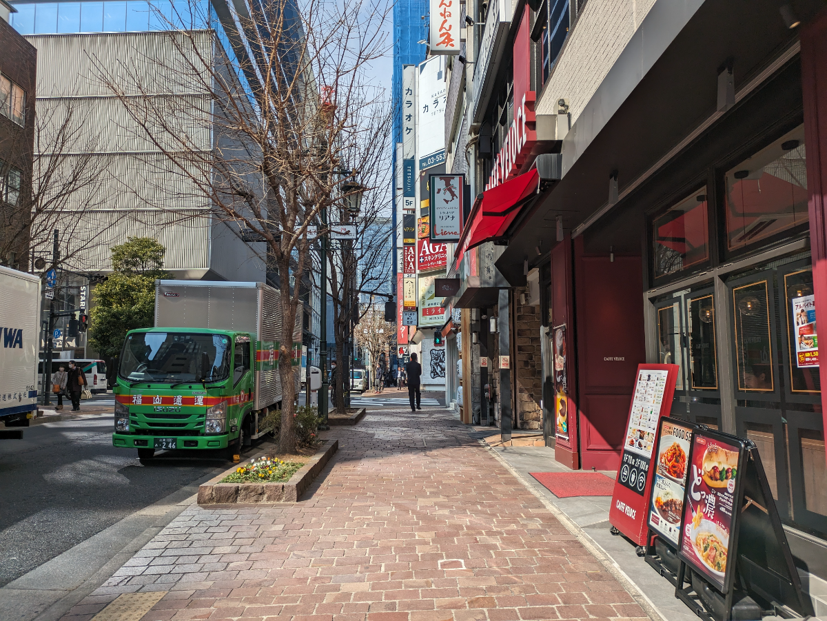 v20250715150905/fresh/building/J00100385040_2