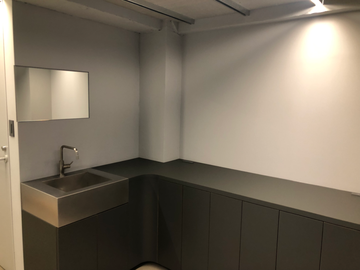 v20250728125500/fresh/building/J00100369848_21