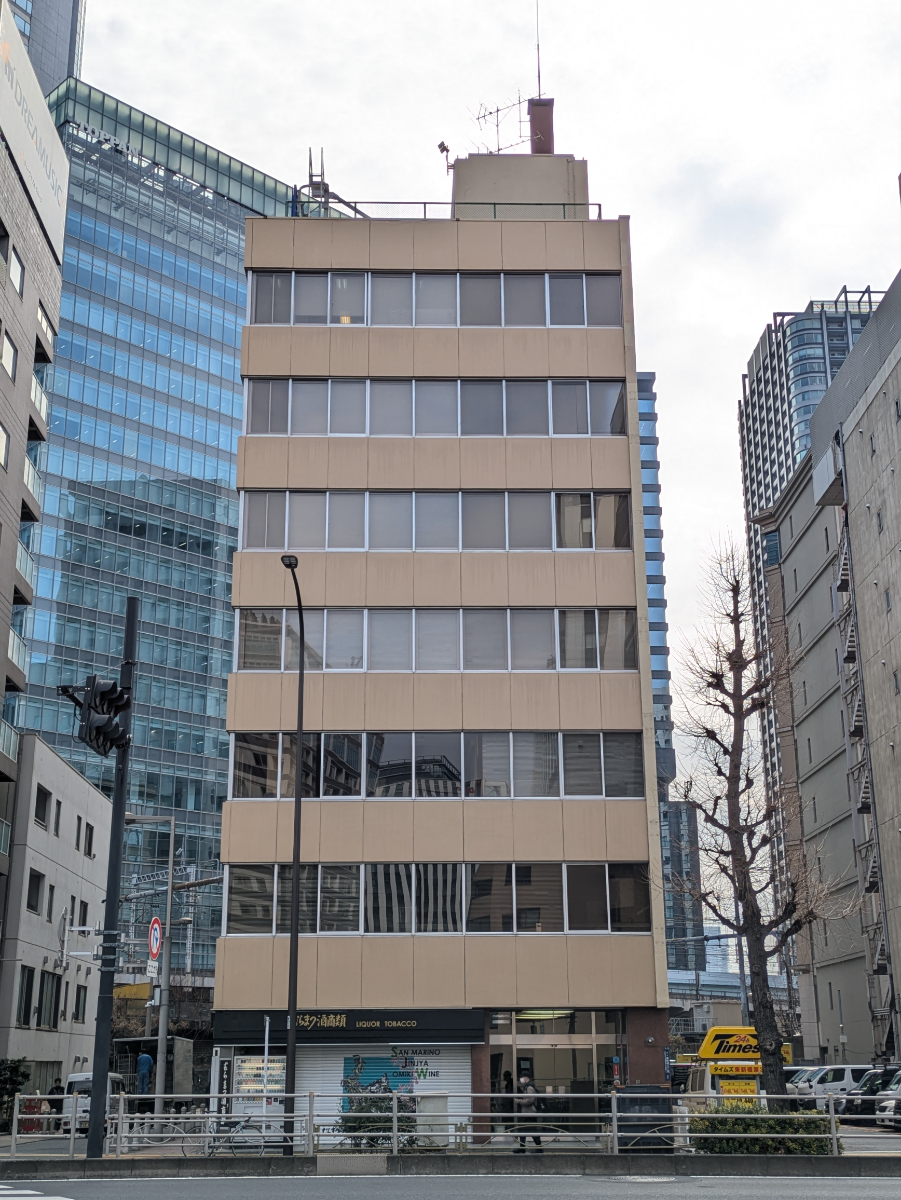 v20250729010429/fresh/building/J00100386072_11