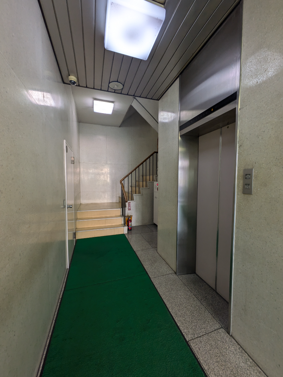 v20250729010429/fresh/building/J00100386072_5