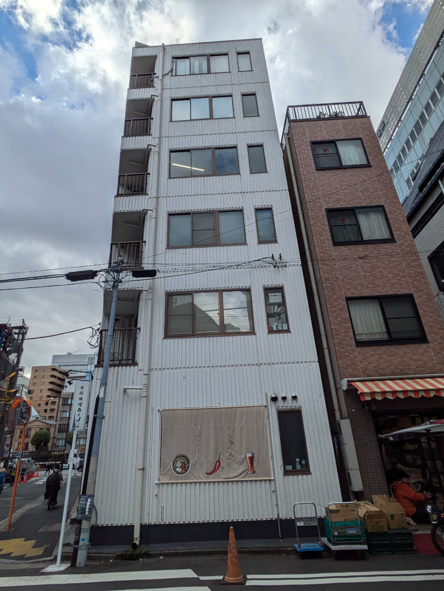 v20250822150702/fresh/building/J00100375528_1