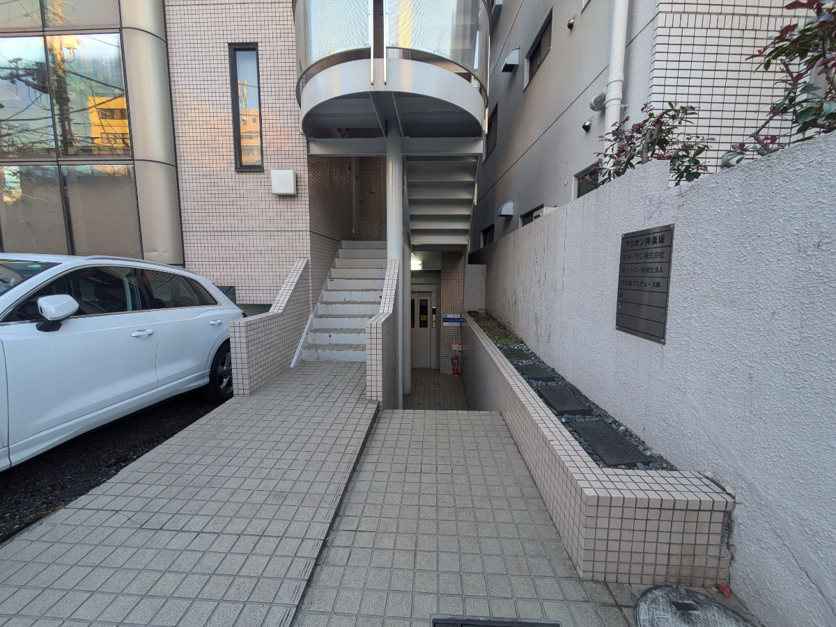 v20250822150702/fresh/building/J00100386451_3