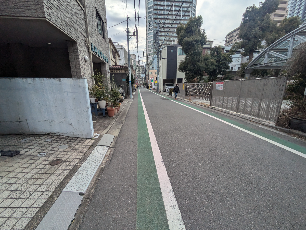 v20250830150604/fresh/building/J00100414983_2