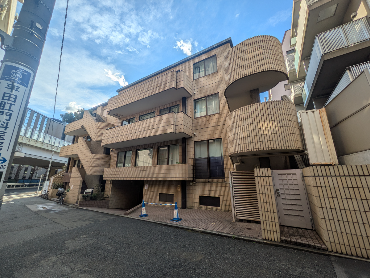 v20250903150709/fresh/building/J00100377964_6