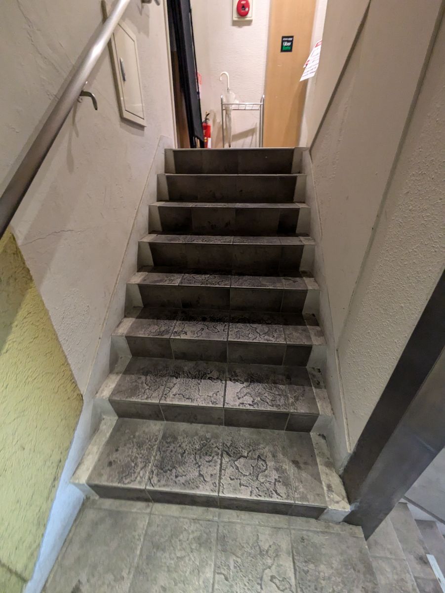 v20250903150709/fresh/building/J00100408498_8