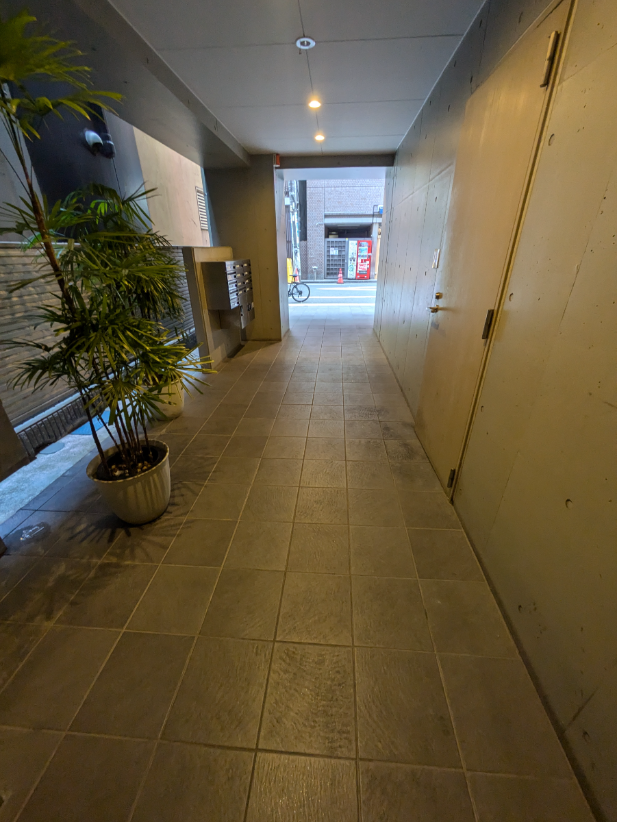 v20250903150709/fresh/building/J00100425620_9