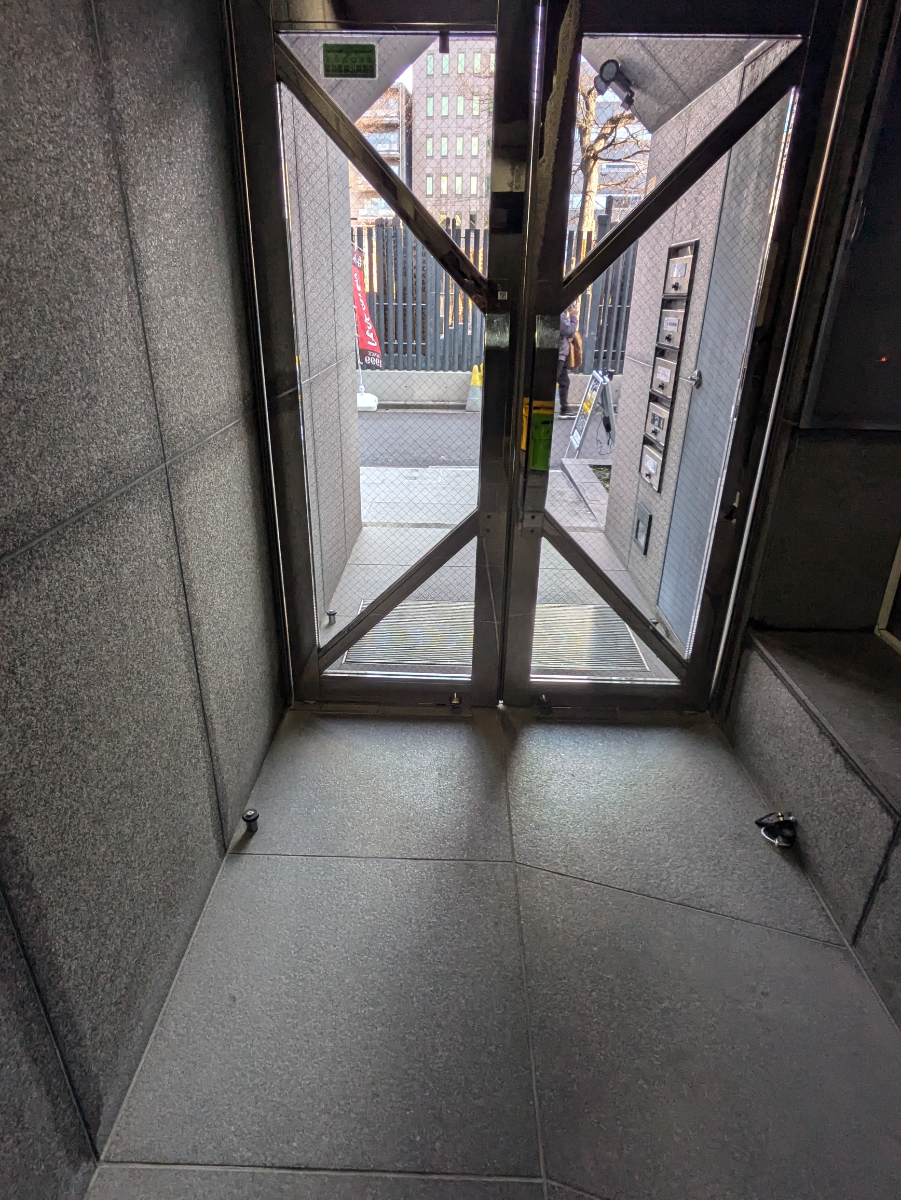 v20250903150709/fresh/building/J00100444103_11