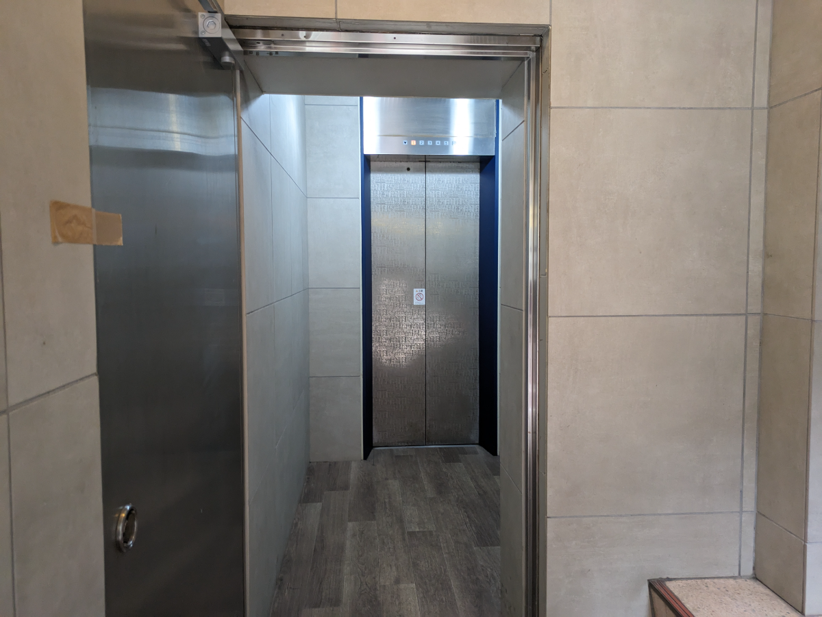 v20250904150707/fresh/building/J00100415868_5