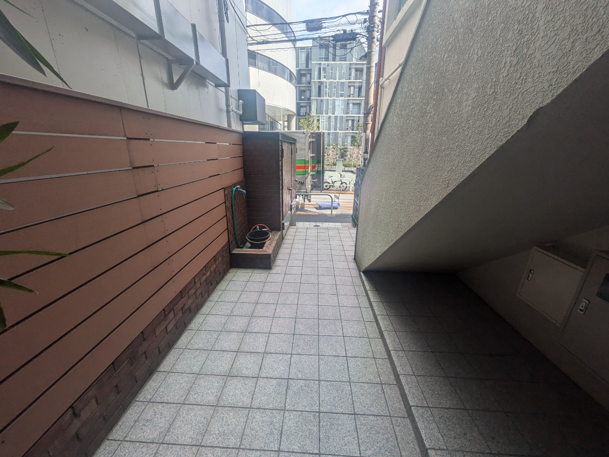 v20250907150605/fresh/building/J00100386812_9