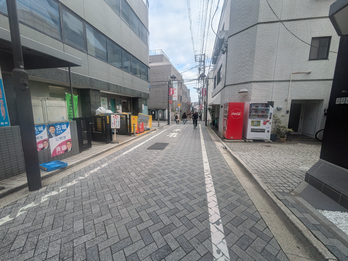 v20250907150605/fresh/building/J00100394003_11