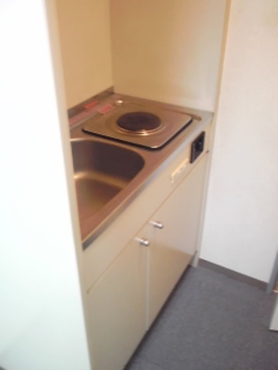 v20250909150707/fresh/building/J00100405318_8
