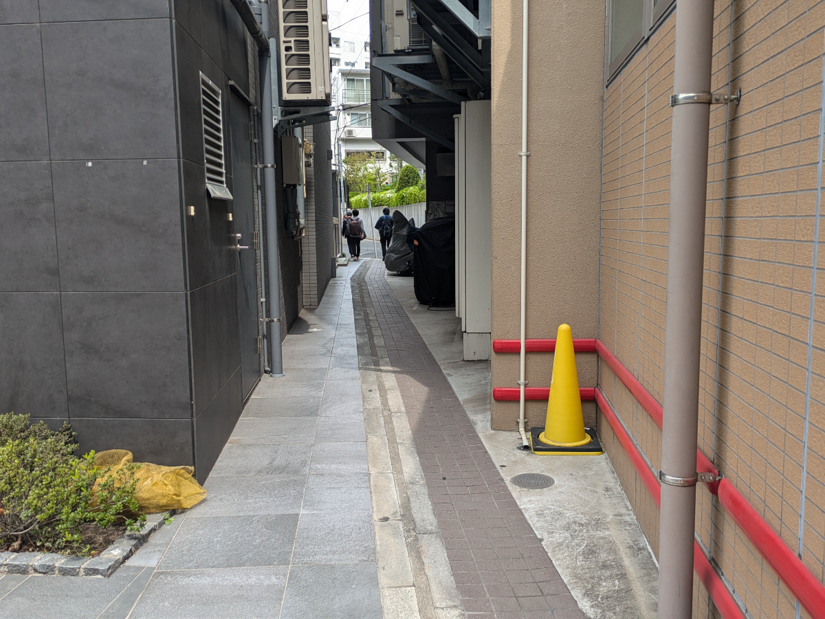 v20250911150707/fresh/building/J00100483440_12