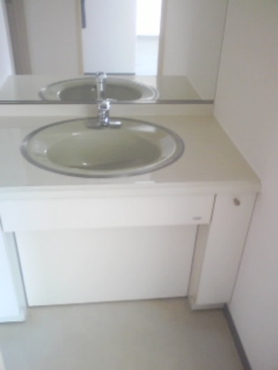 v20250912150807/fresh/building/J00100364360_9