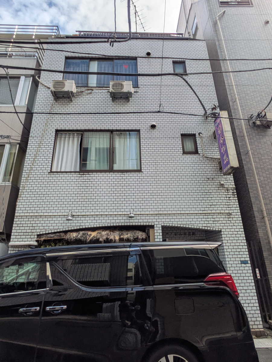 v20250913150703/fresh/building/J00100364214_1