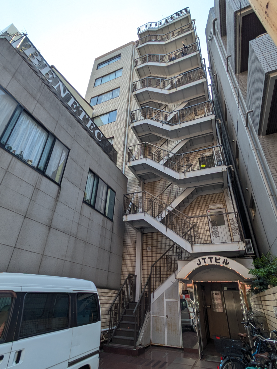 v20250913150703/fresh/building/J00100364907_11