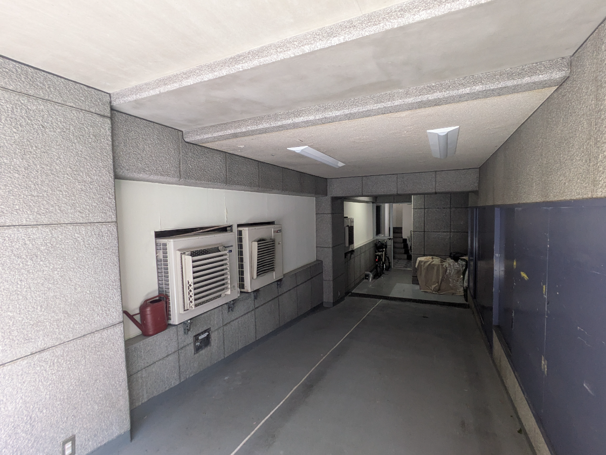 v20250913150703/fresh/building/J00100364940_11