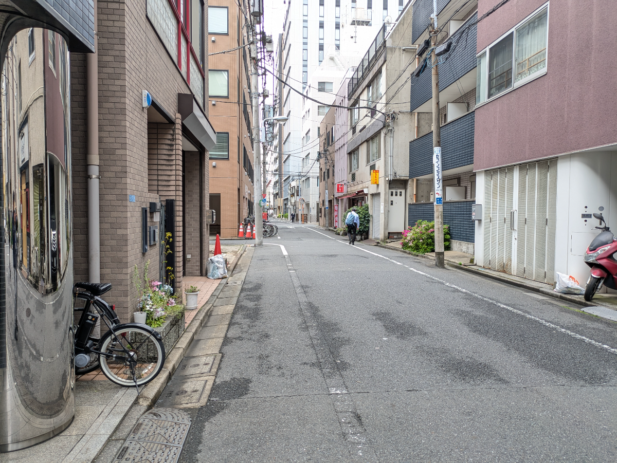 v20250913150703/fresh/building/J00100373413_15